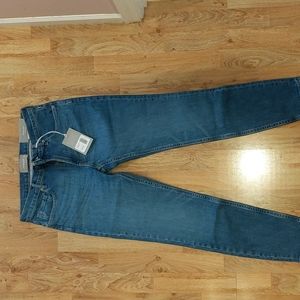 Mid rise skinny jeans